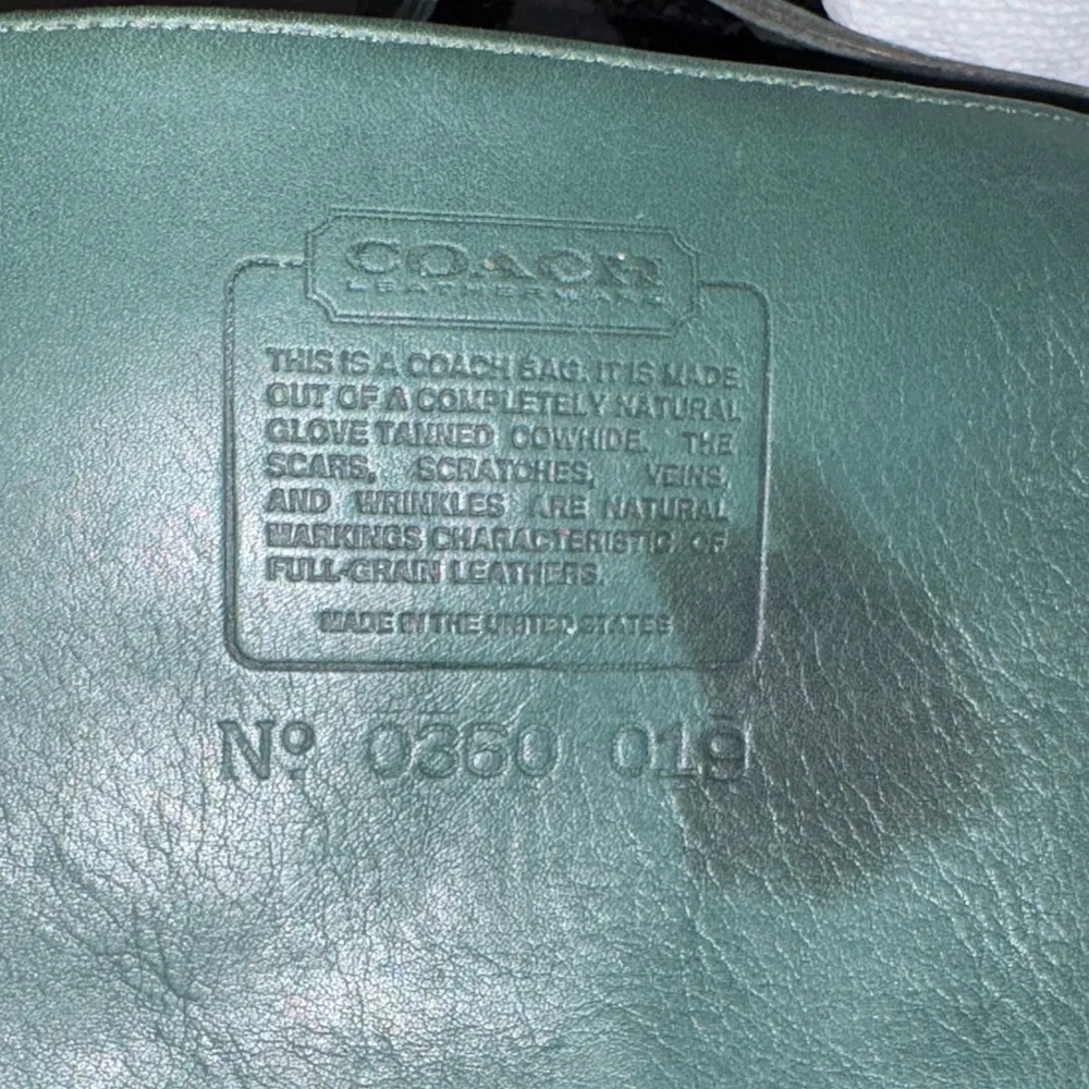 Vintage 90's Coach Cowhide Leather Crossbody Bag. Made is Usa. - Picture 9 of 12